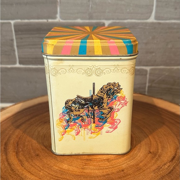 Vintage Carousel Horse Tin PIC Princeton Industries Corp. 3.7” x 3.7” x 4.8” - Picture 3 of 10